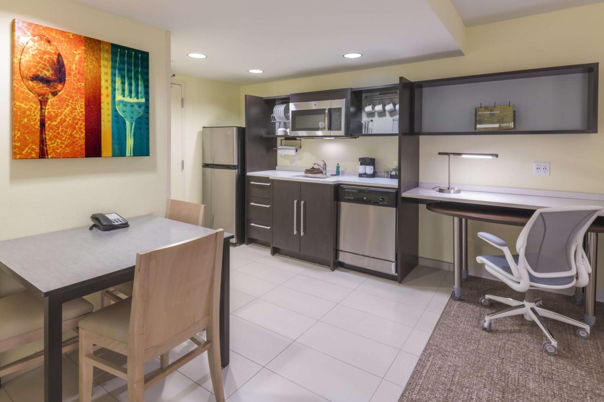 Home2 Kansas Downtown Hotel 3*